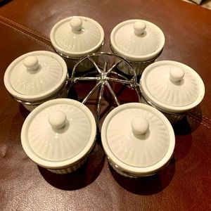 Really cute & handy Vintage condiments caddy!